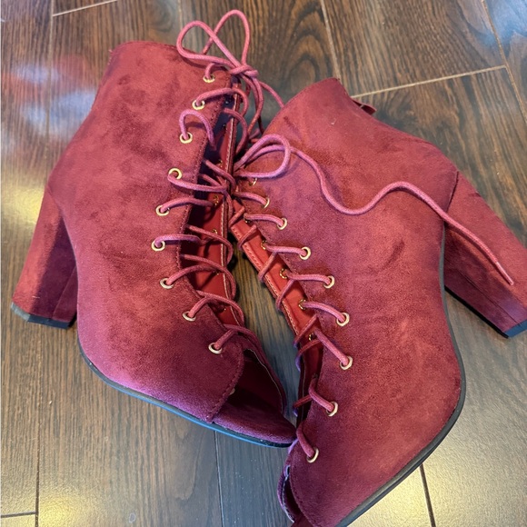 Booties - Picture 4 of 7